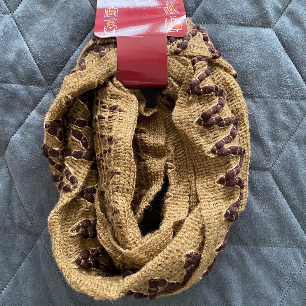 Infinity scarf